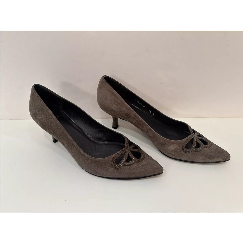 Stuart Weitzman Taupe/Tan Suede
Pointed Toe Women 3" Heels W/ Leather Toe Detail
